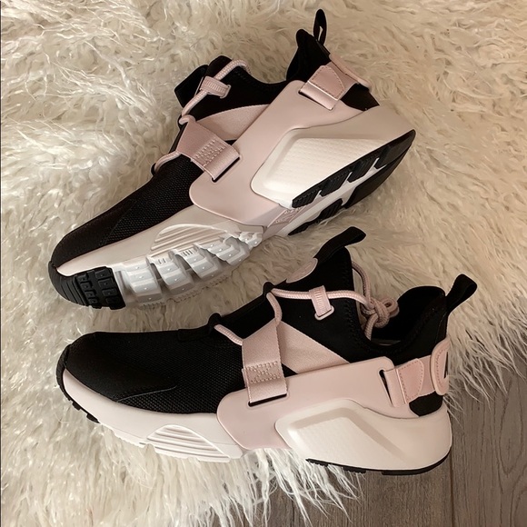 womens huarache city low